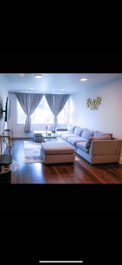 Lovely 1-Bedroom Rental Unit With Free Parking วอชิงตัน ภายนอก รูปภาพ